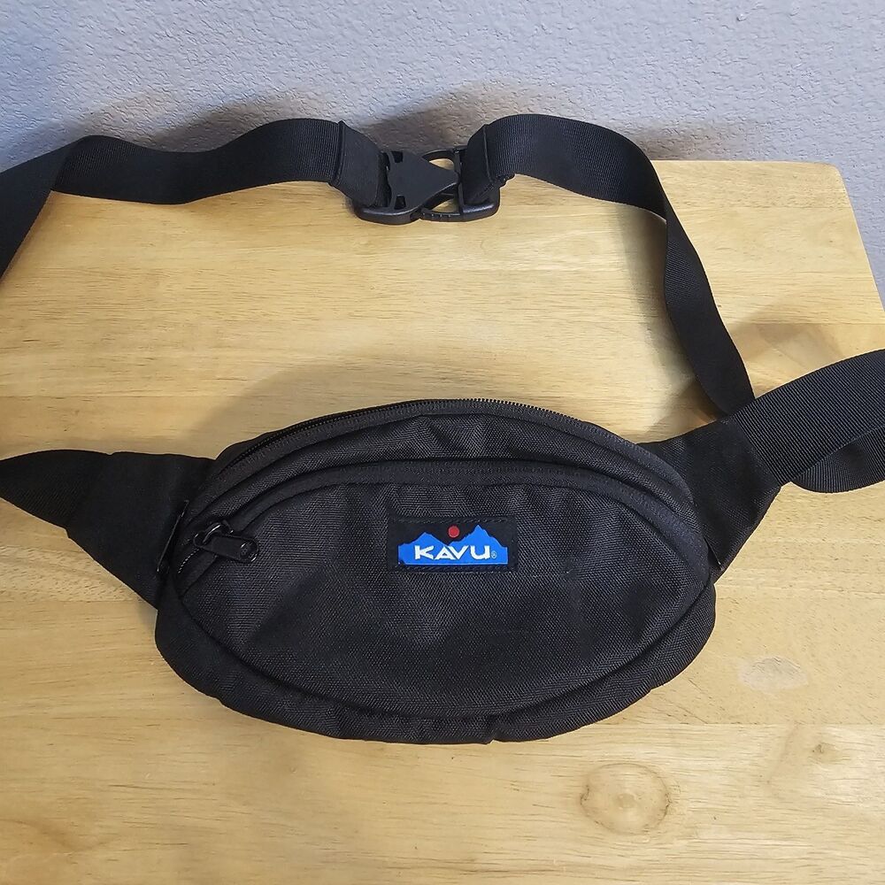 KAVU Black Nylon Fanny Pack Waist Bag Belt Bag Travel Festival Crossbody Shop
